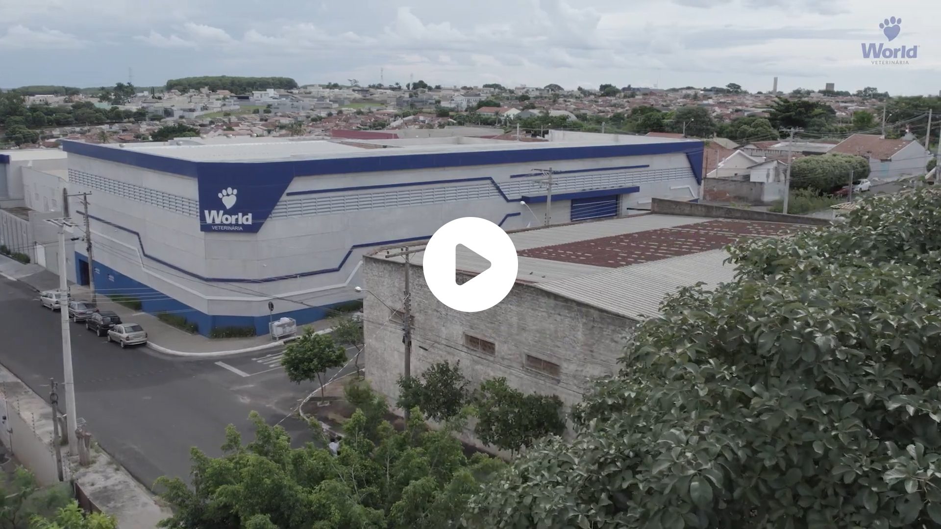 Vista aérea da fábrica da World Veterinária em Bady Bassitt